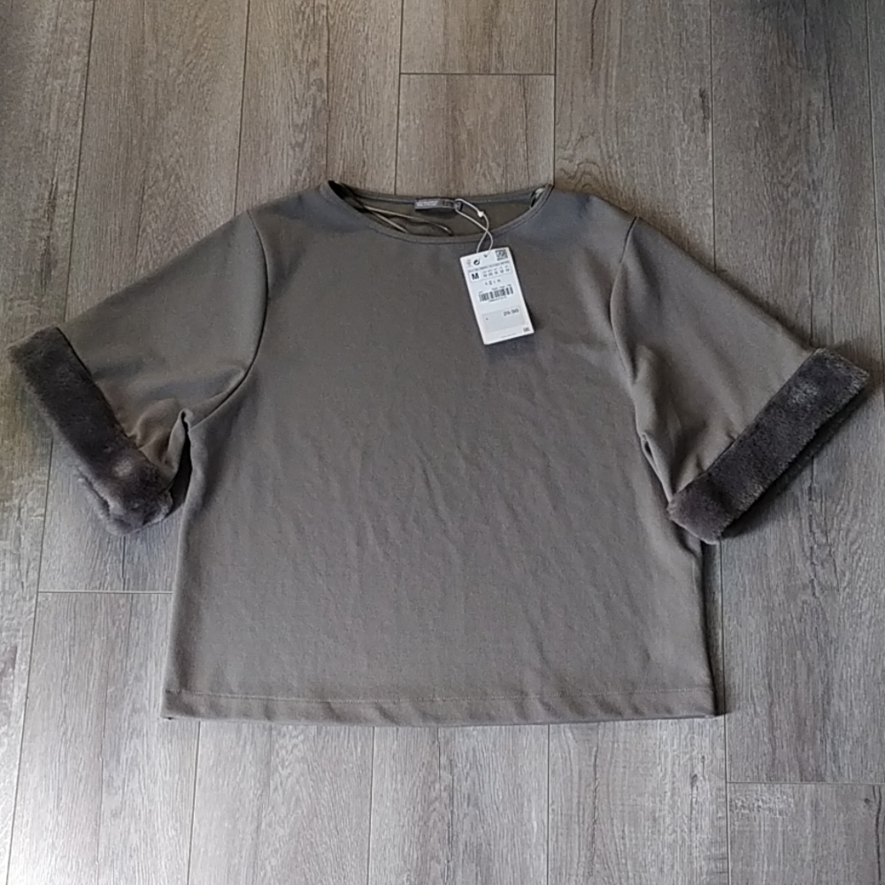 Zara Faux Fur Sleeves Top Sz M